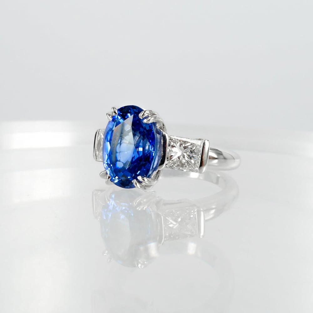 Image of 18ct white gold large oval Blue Sapphire trilogy ring . Sp2