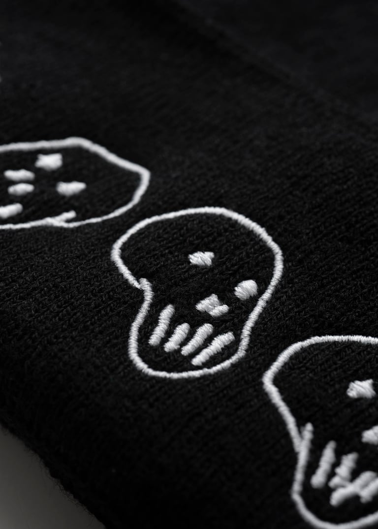 Skull Hat Image 2
