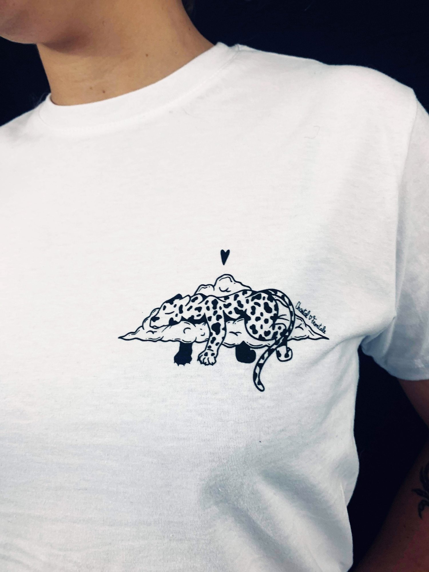 Image of T shirt unisexe "sleeping panther"