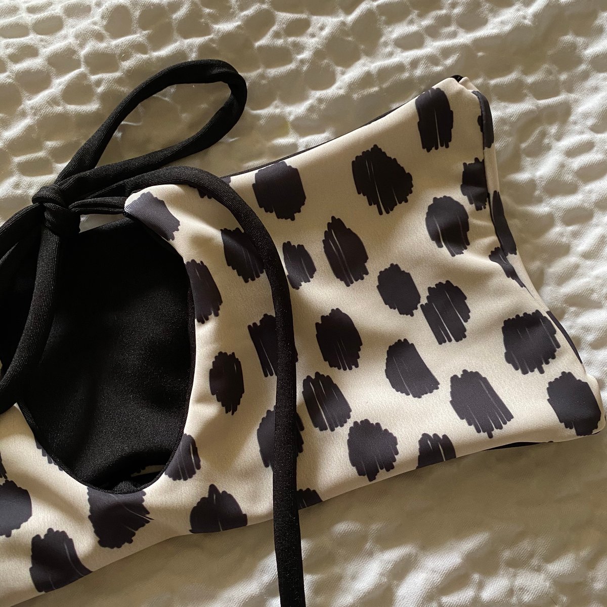 Image of ECO EX MULTI WAY TOP : NEUTRAL WILD X BLACK 