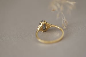 Image of 18ct gold grey rose-cut diamond ring (IOW158)