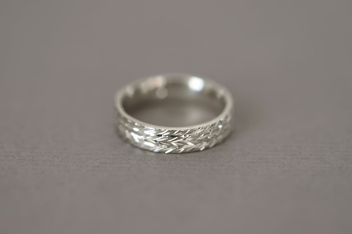 Image of 9ct white gold 5mm flat court herringbone ring