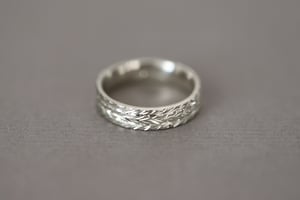 Image of 9ct white gold 5mm flat court herringbone ring