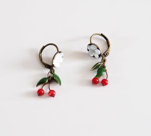 Image of Les Cerises - Boucles Fleurs de Cerisier - Fantaisie