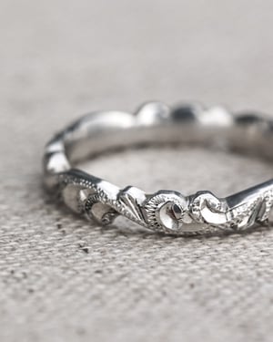 Image of Platinum 3mm floral carved ring