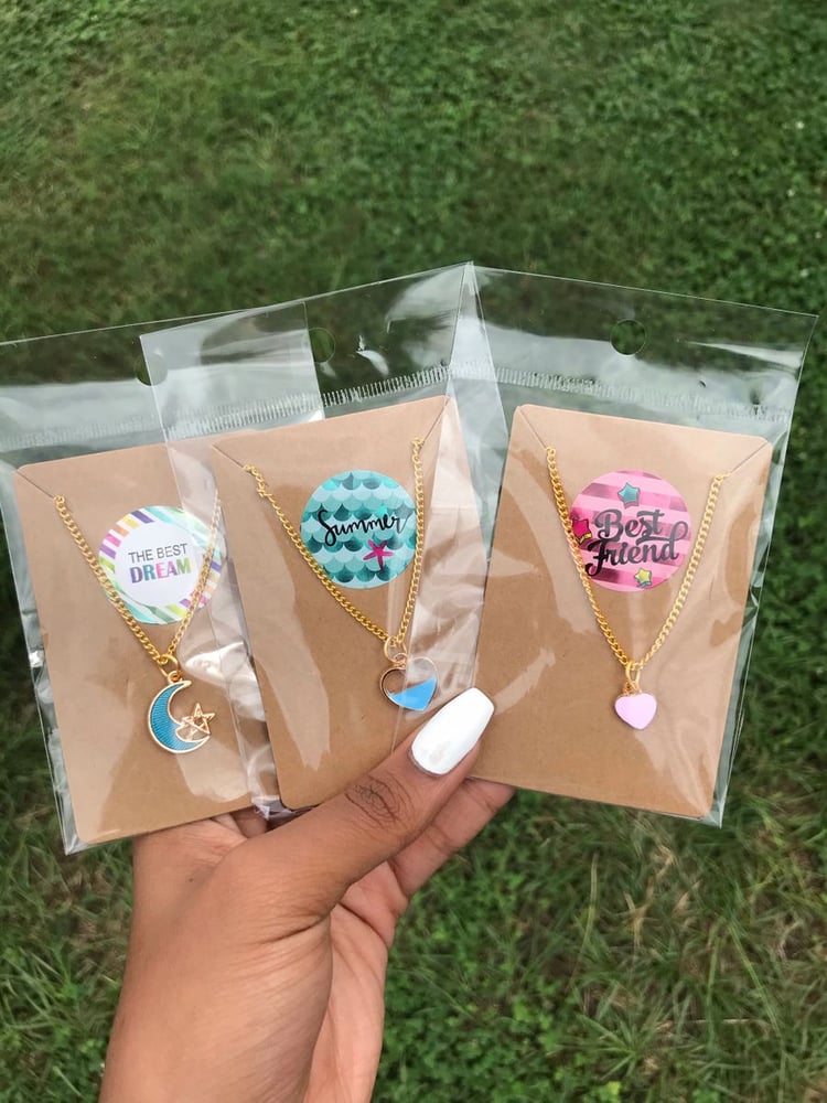 Image of Charm Pendant Necklace Gold