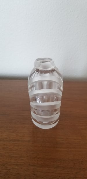 Image of Engraved perfume bottle 