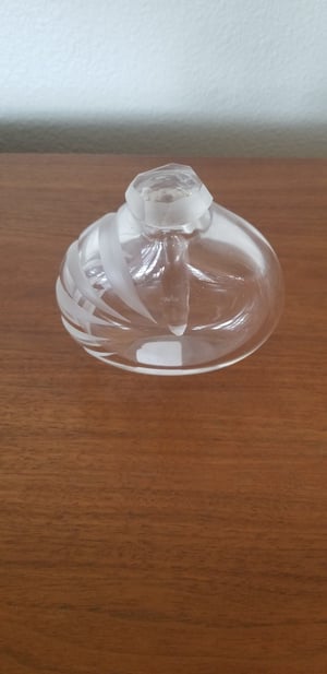 Image of Engraved perfume bottle 
