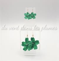 Boucles d'oreille SAKURA Vert émeraude - Petite ou Grande fleur