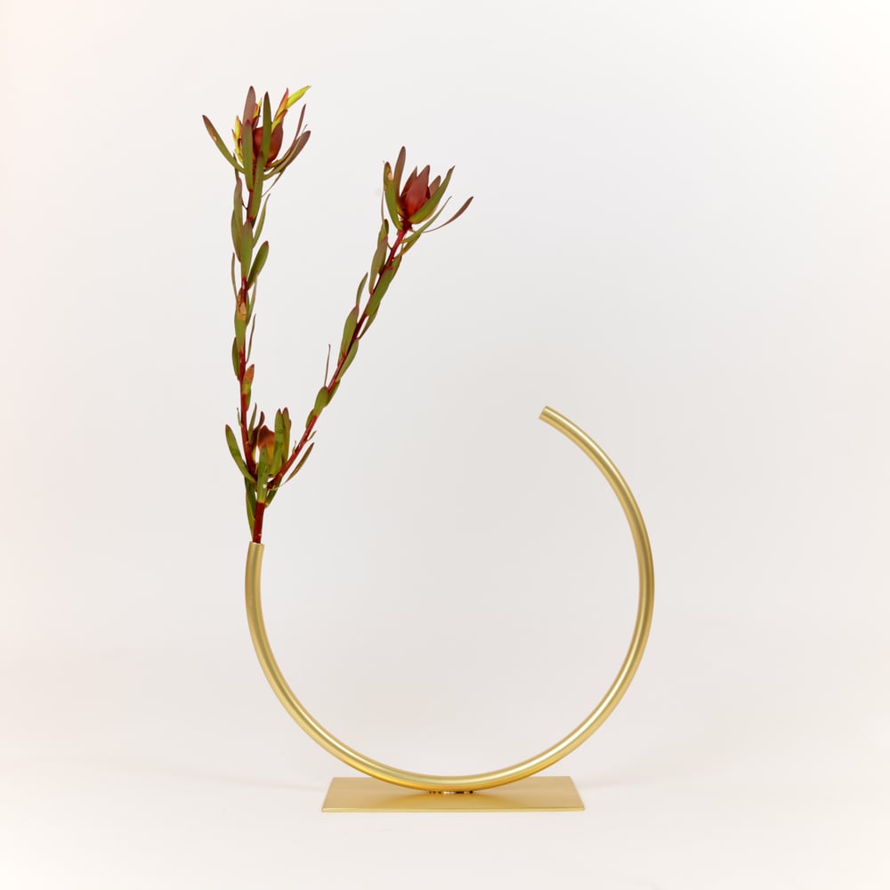 Image of Edging Over Vase with clear protective coating: Medium Size, Medium Tube 