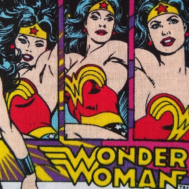 Wonder Woman Comic Strip Face Mask