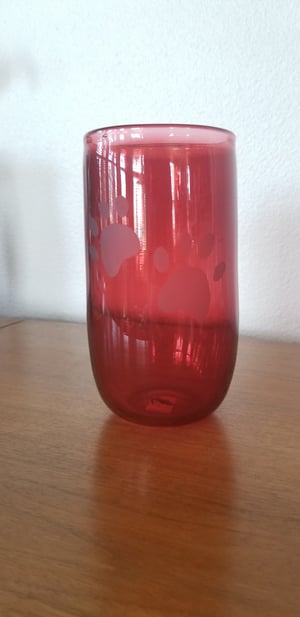 Image of Ruby paw vase 