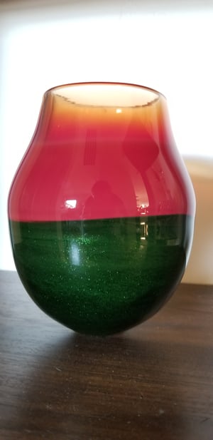 Image of Strawberry/Jackpot encalmo vase 