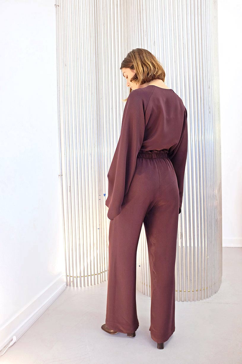 Image of OF 1 Trousers Wide - Silk - Burgundy