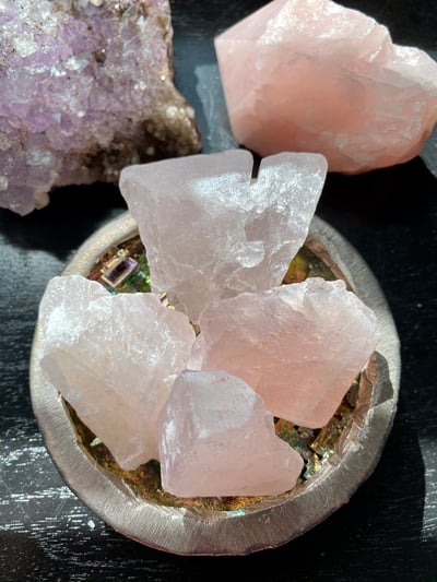 Image of Raw Rose Quartz