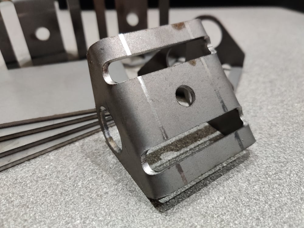 Bucket seat weld in brackets