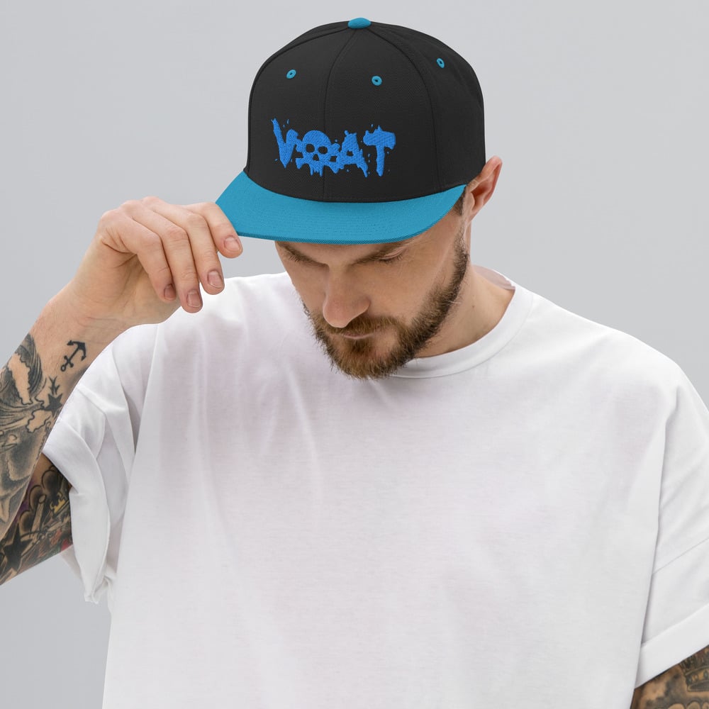 Image of VOAT BLUE/SKULLTEXT SNAPBACK