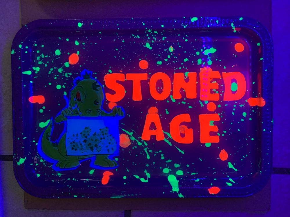 Image of BlowSumMo Trippy Tray Glow Collection 