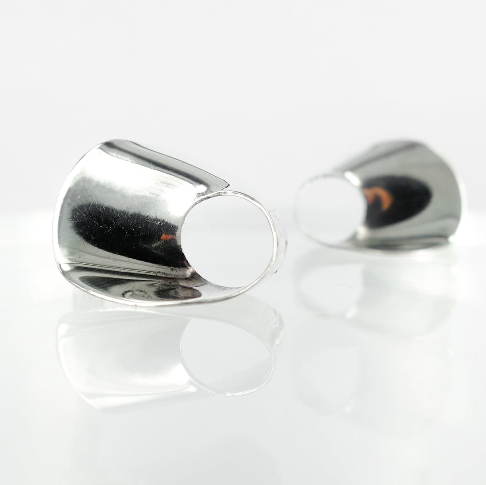 Image of Sterling silver contemporary earrings. M2639