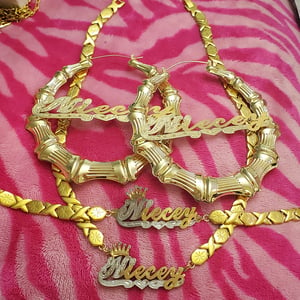 3Piece XOXO Nameplate Set w/ Crown