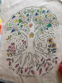 Image 3 of WOW "Tree Cats" Coloring T-Shirt and Pens