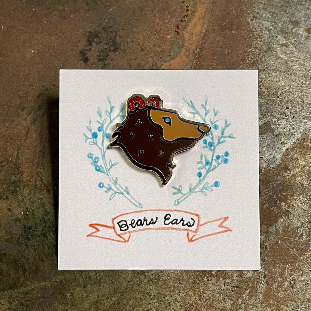 Bears Ears Pin - Dark Brown