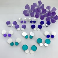 Image 2 of Náušnice Bubbles tyrkysová / královská modrá / fialová & bílá/ stříbrná