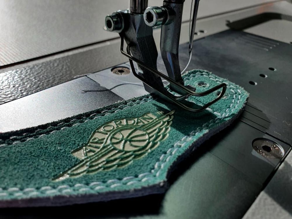 Sneaker Key Ring - Jordan 1 Turbogreen