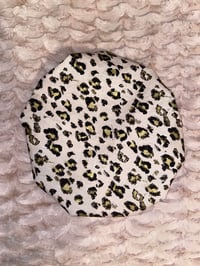 Image 1 of Customized bonnet