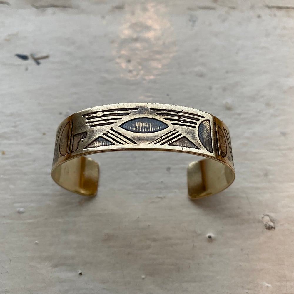 Image of small etched brass cuff I