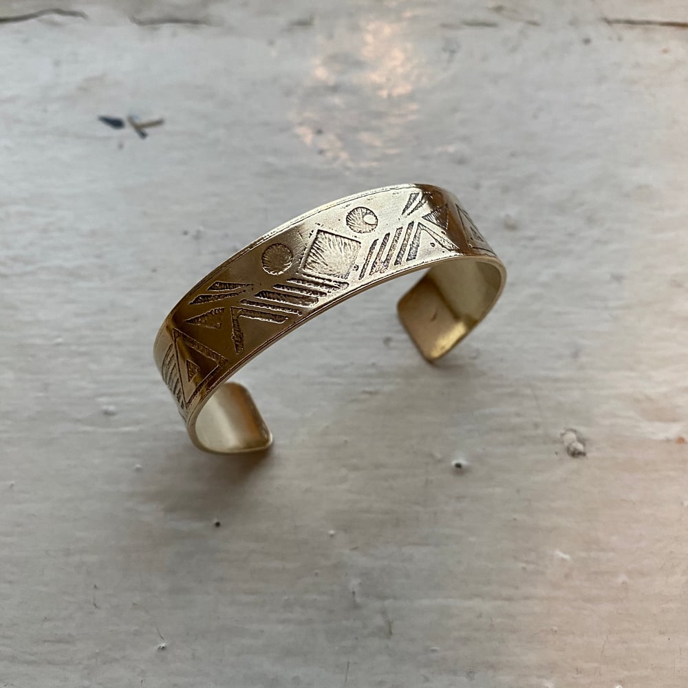 Image of medium etched brass cuff I