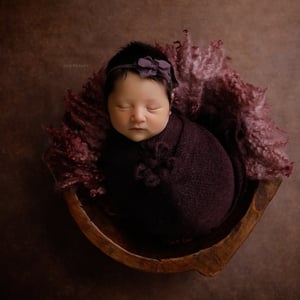 Image of  Round Curly Blanket - Mauve color 