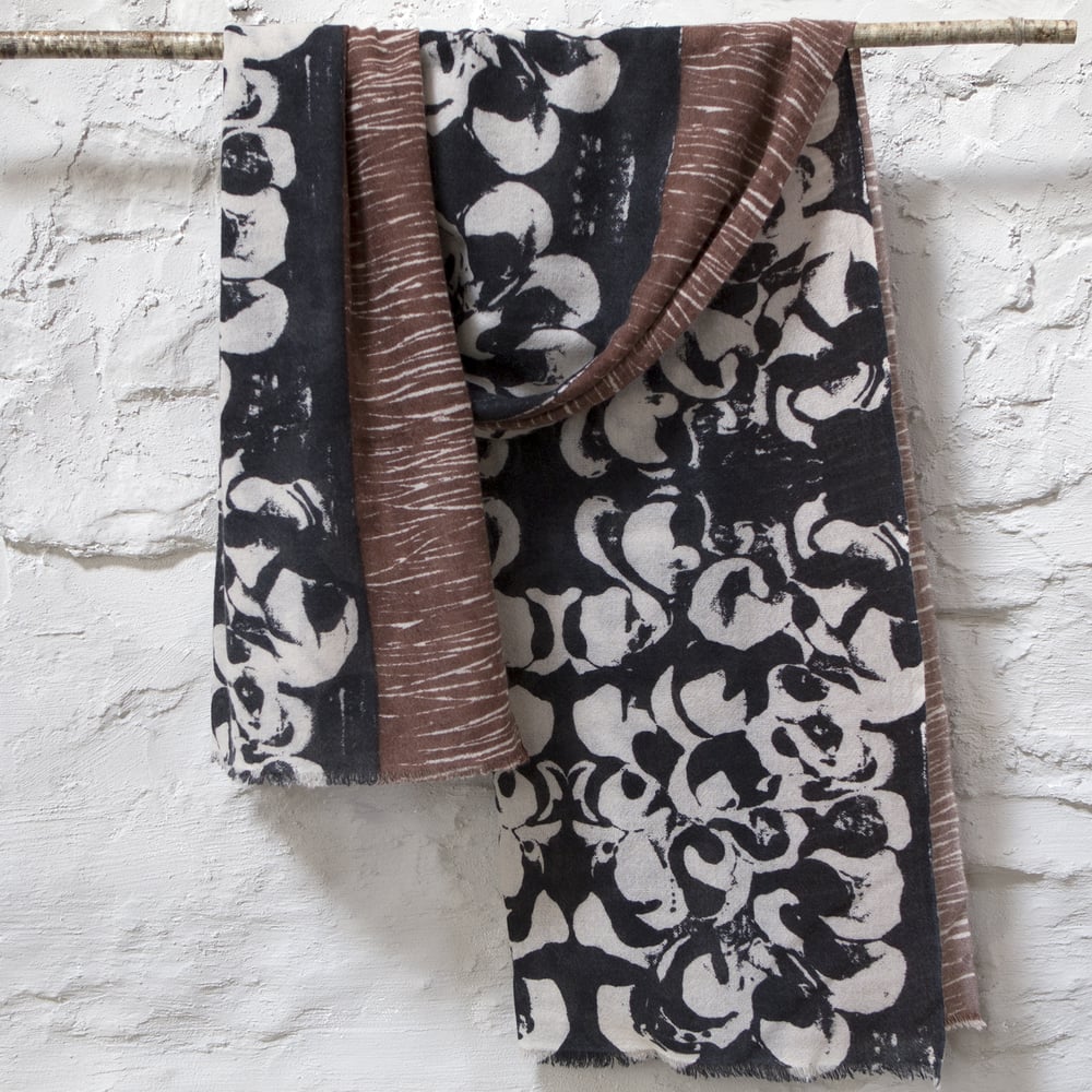 Image of Moss cashmere scarf
