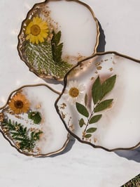 Pressed Flower Geode Coasters