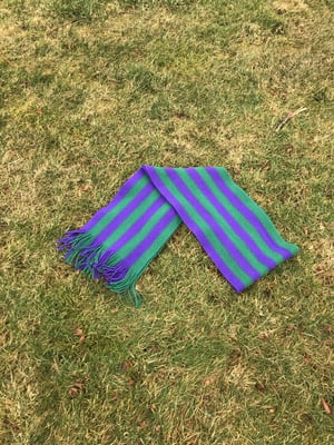 Image of Leith 94 Stripes hat and scarf set