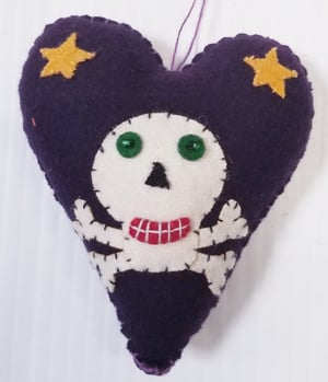Image of Heart Shape Cat Hand-Felted Ornament and Skull Crossbones