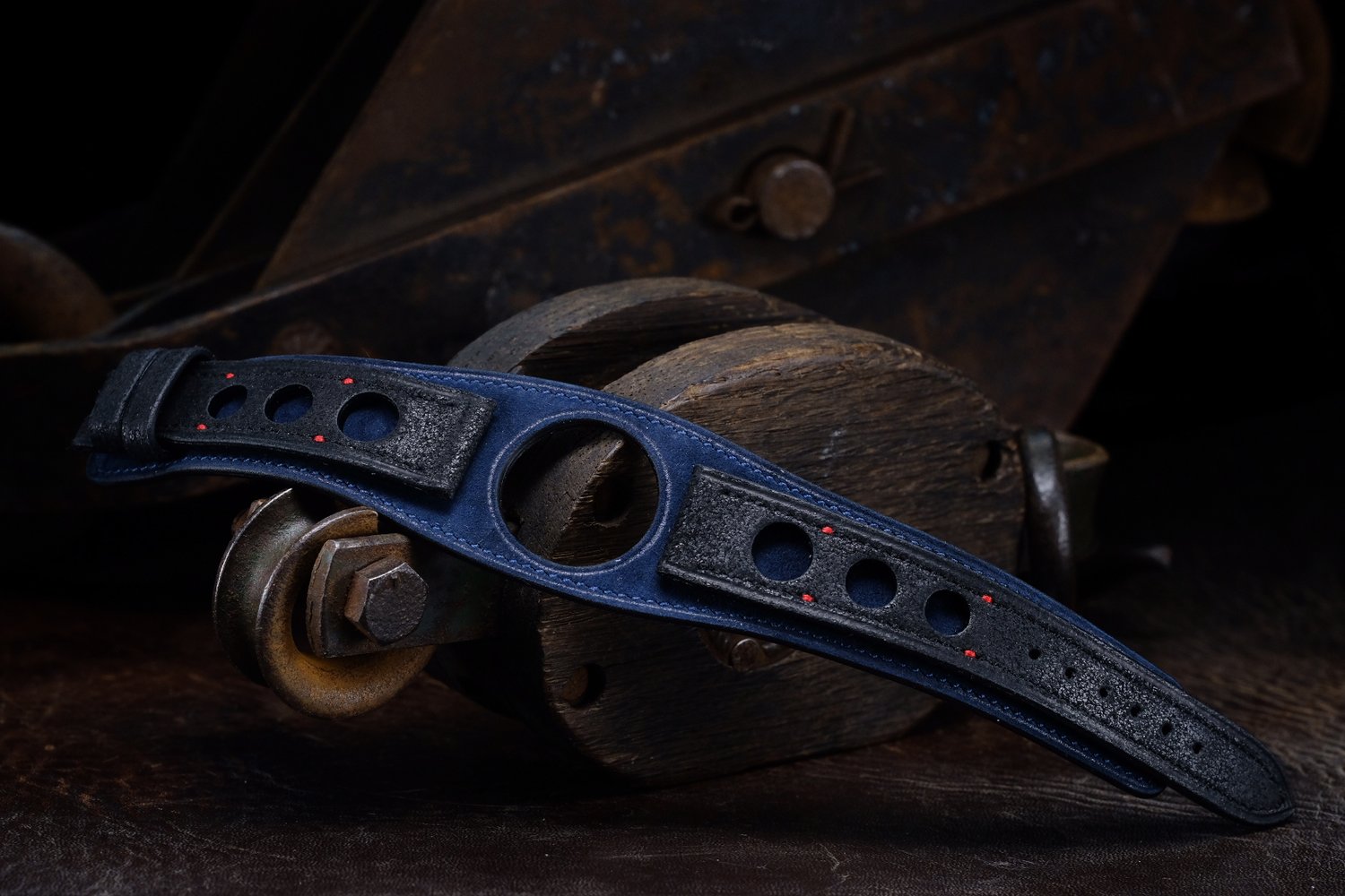 Image of  RAPTOR BLACK DISTRESSED & NAVY SUEDE 