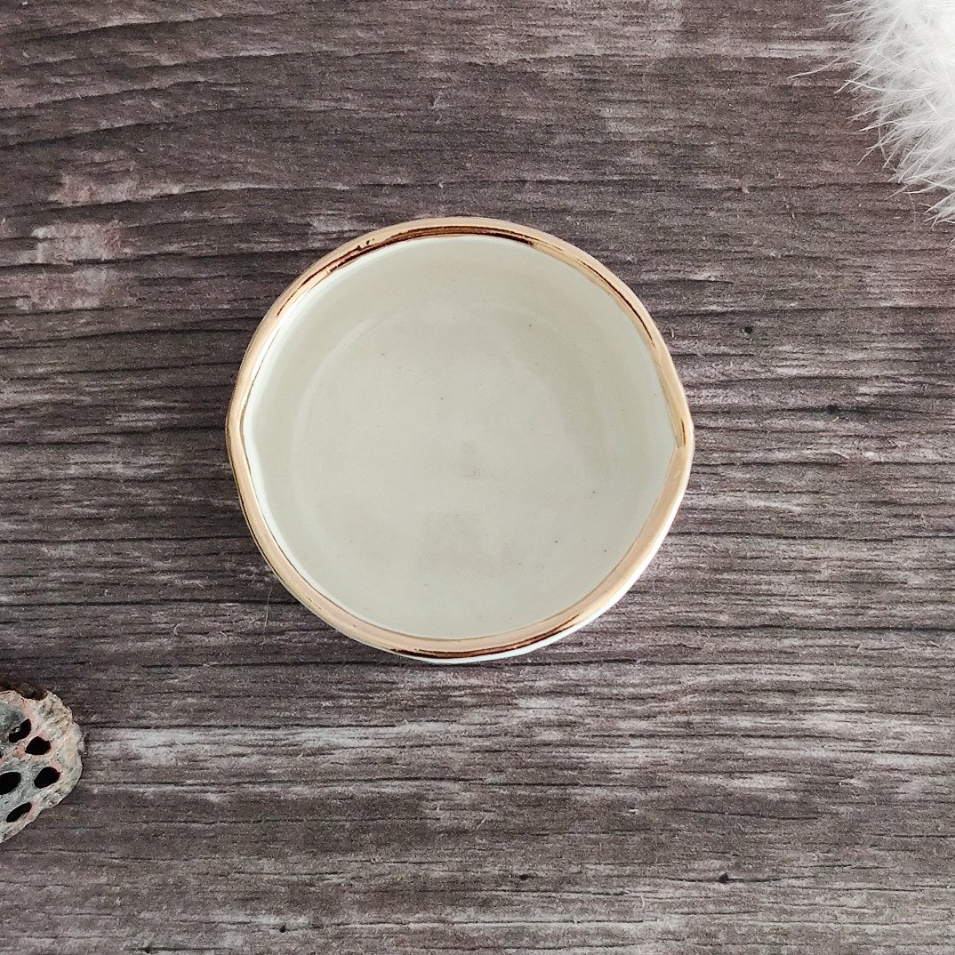 Birds on a wire porcelain tealight pot