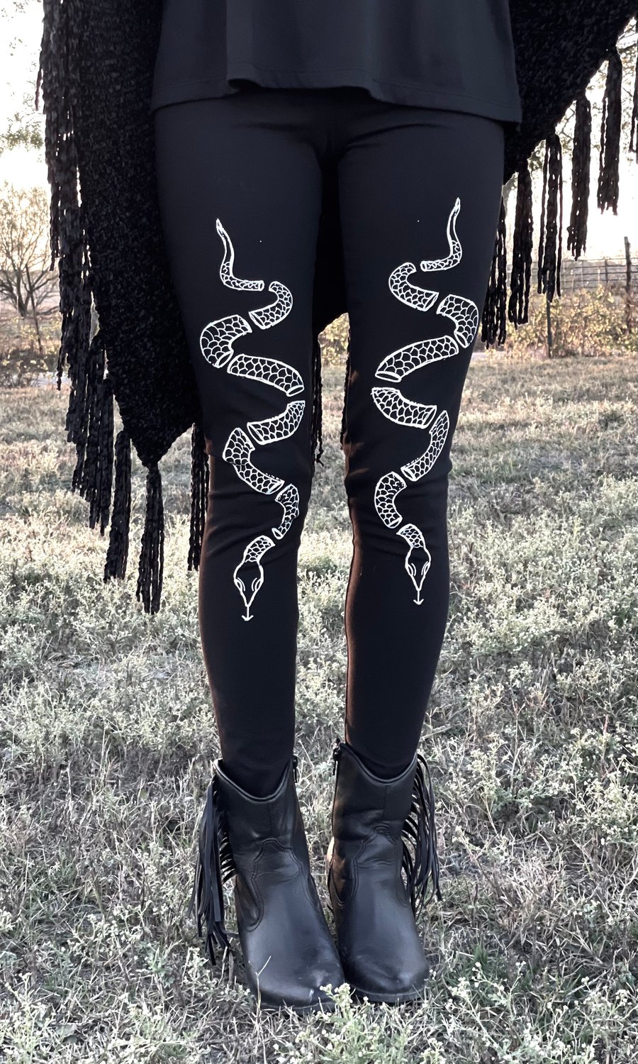 Image of BROKEN SERPENT LEGGINGS