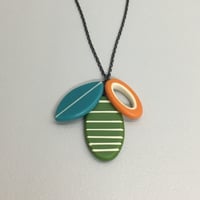 Image 1 of stripe cluster green necklace