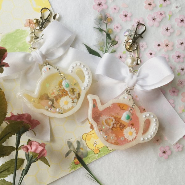 Image of Honey pot keychains