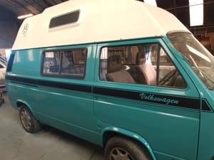 Image of VW T25/T3 CAMPER UPPER STRIPE KIT