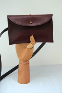 Image 1 of Portefeuille Belt Bordeaux (greasy leather)