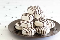 Custom Oreo Design Treats
