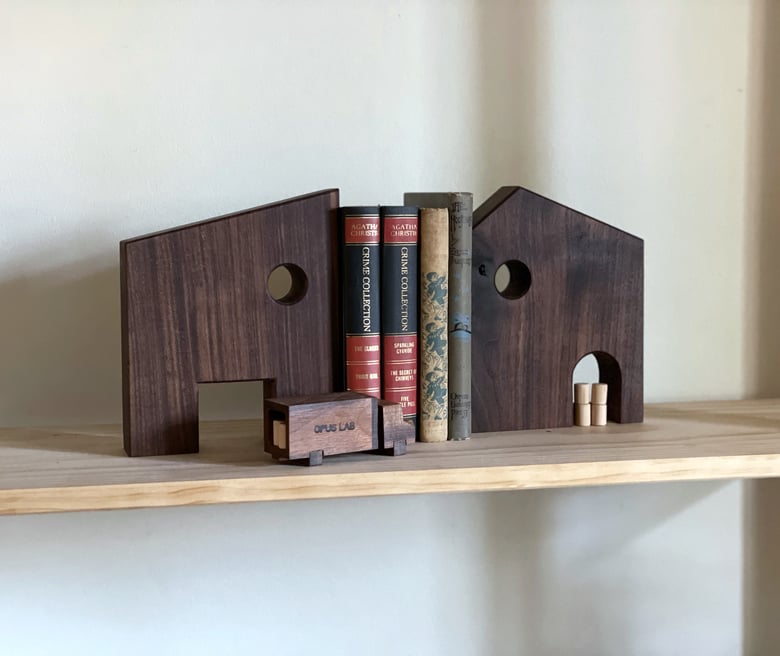 Image of Farm House Bookends
