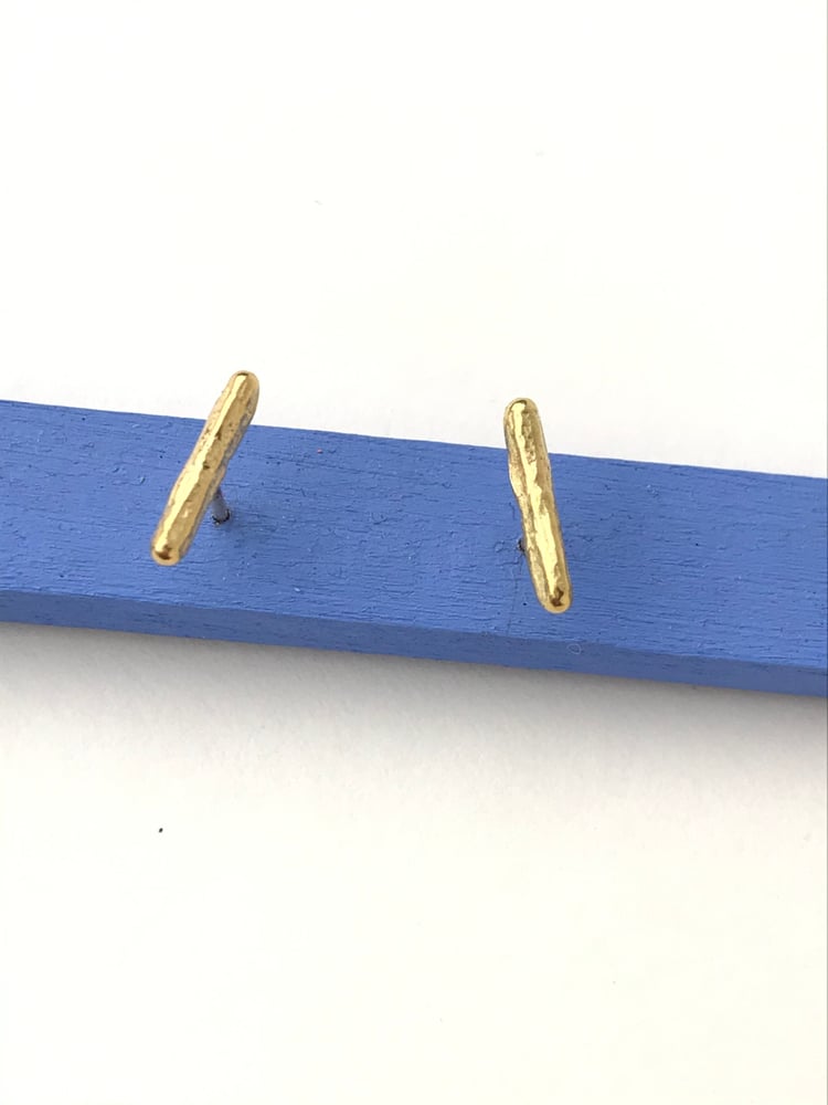 Image of Textured line earstuds- gold & silver
