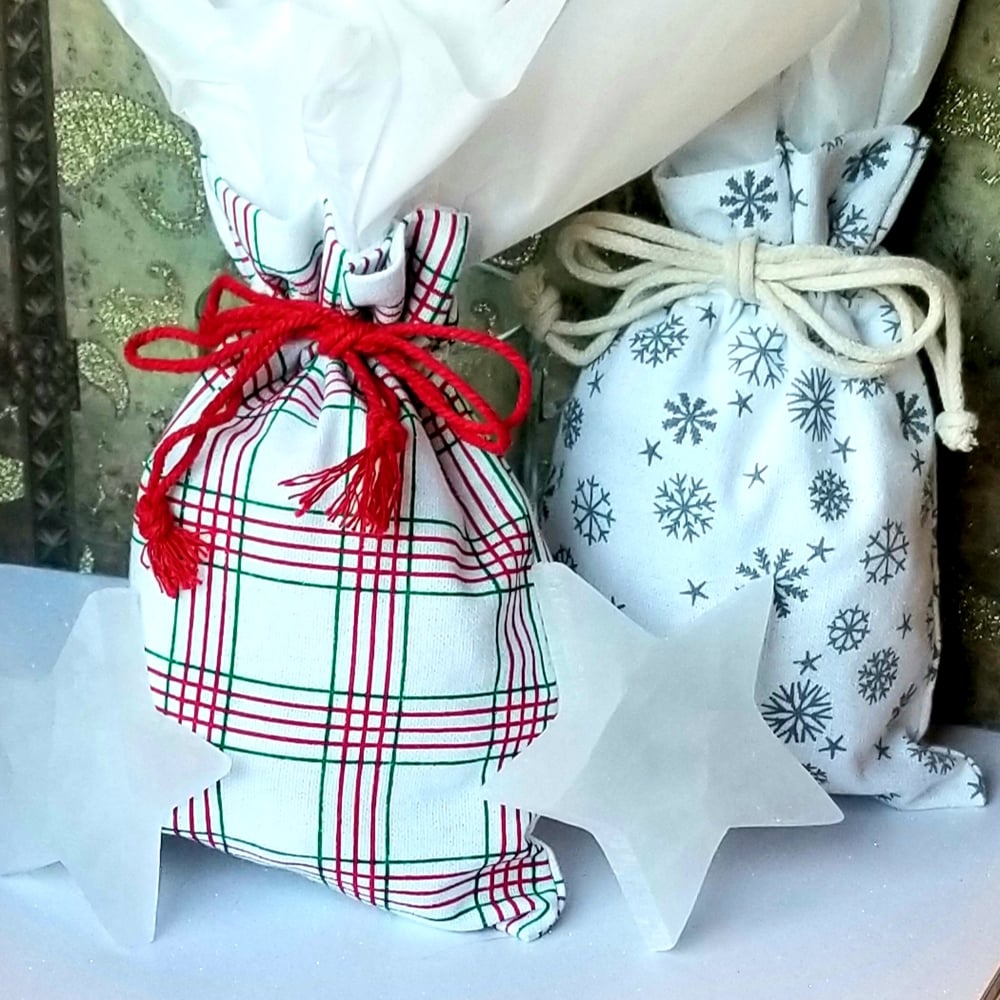 GIFT WRAP