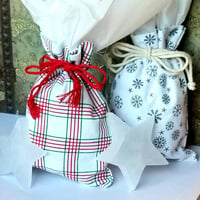 Image 4 of GIFT WRAP