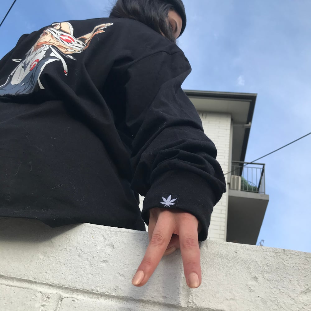 DOLPHIN JONES X EL CHIVO APPAREL LONG SLEEVE TEE (BLACK).