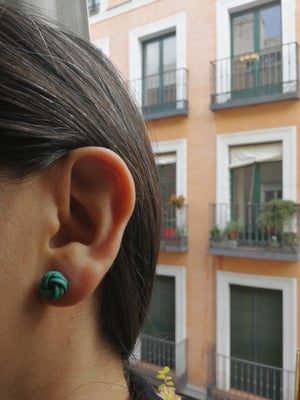 Image of Pendiente nudito